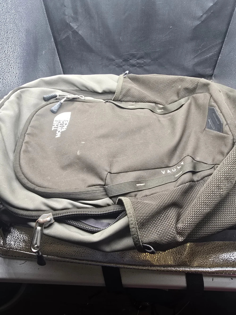 The North Face Vault Backpack in‎ Olive Green